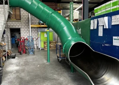 Toboggan d’évacuation, bâtiment industriel, Suisse