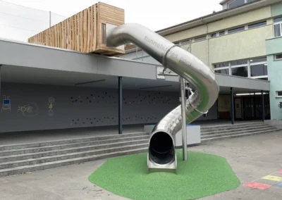 Tobogán de evacuación, escuela, Gossau, Suiza