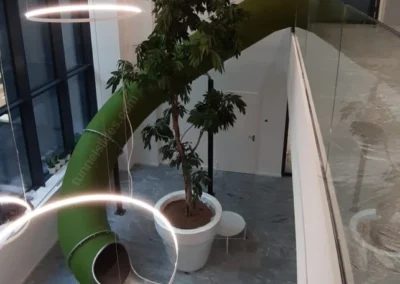 Toboggan d’évacuation à l’intérieur, conception en satin, Lituanie