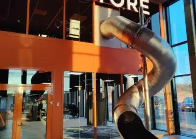 Evakuační skluzavka, nákupní centrum, Kalmar, Švédsko