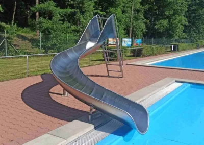 Toboganes acuáticos Aqua Trend con escalera, curva en L